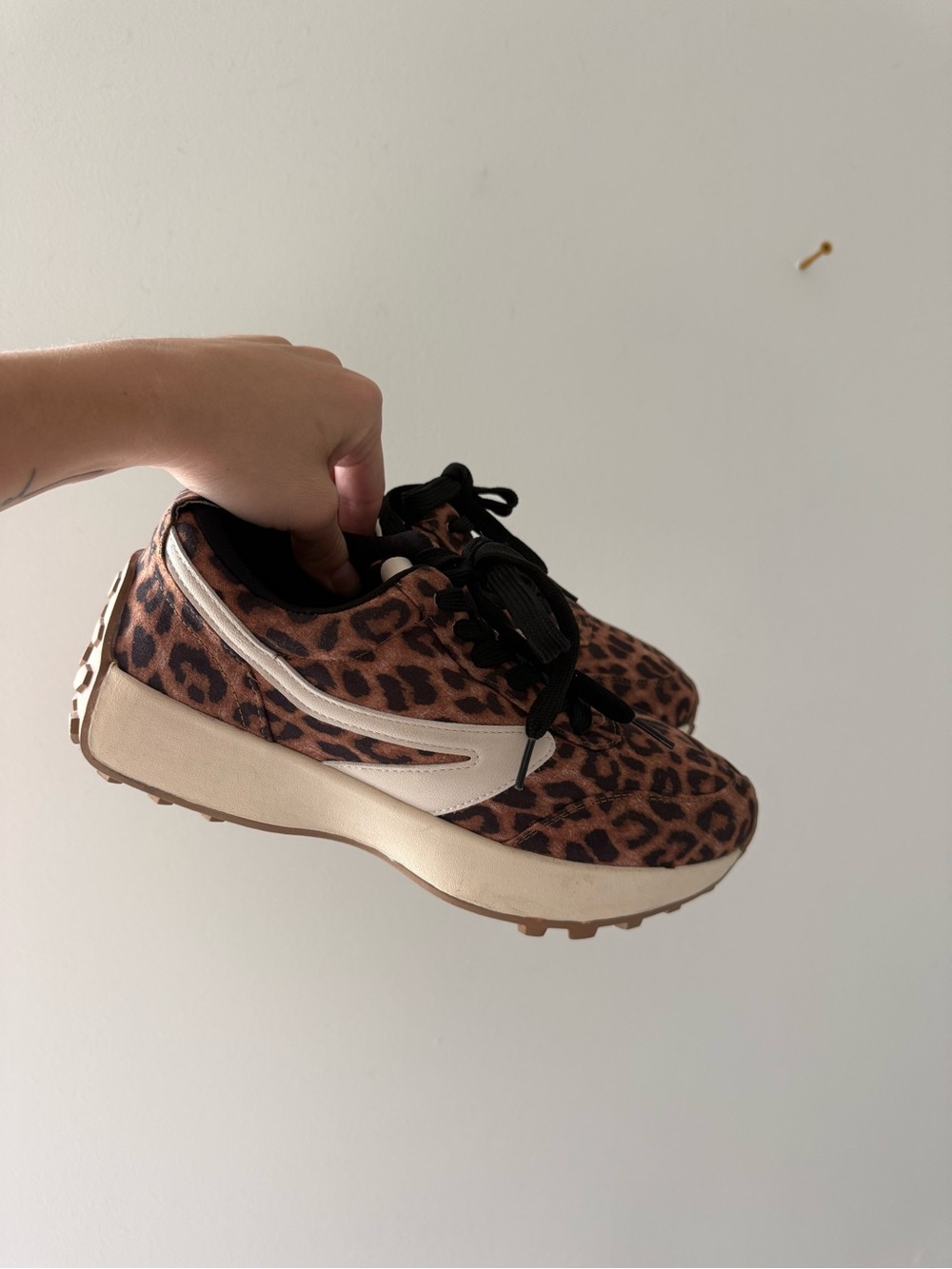 Dolce Vita Leopard Print Women's Sneaker - Size 8Brown